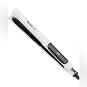 NWT	Revlon	Flat iron 	White	1”
